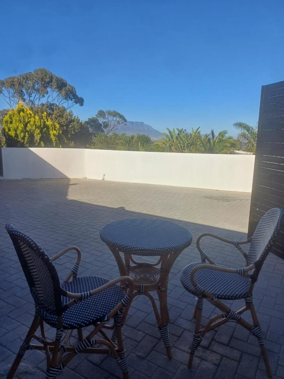 Thyme Wellness Spa And Guesthouse Kaapstad Buitenkant foto